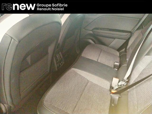 Renault Captur image 9