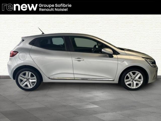 Renault Clio image 9