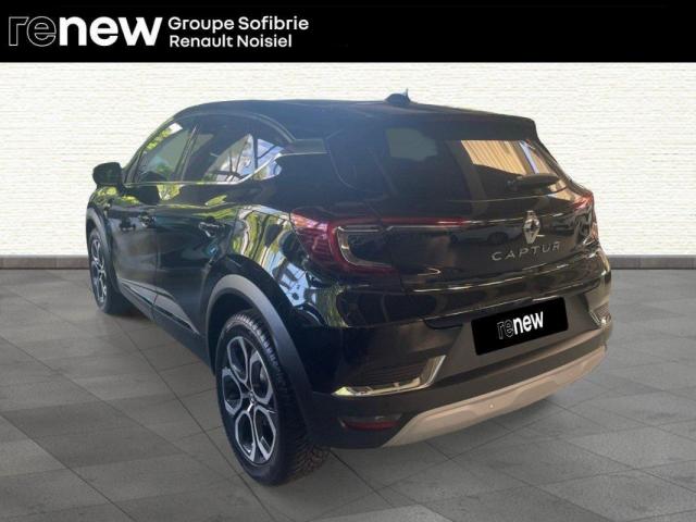 Renault Captur image 1
