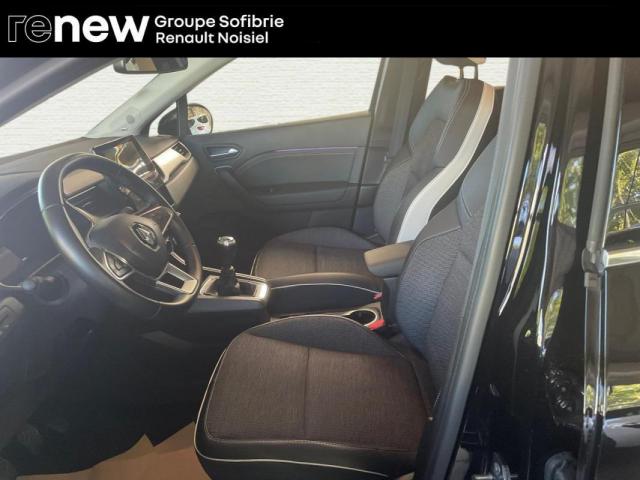 Renault Captur image 9