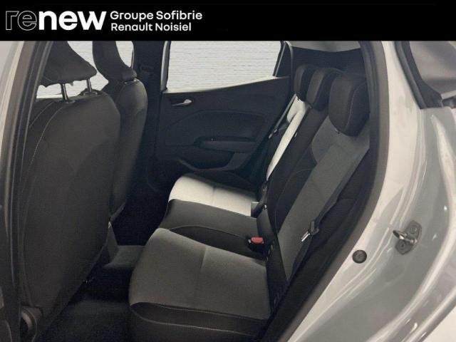 Renault Clio image 9