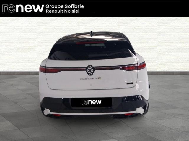 Renault Mégane E-Tech image 6