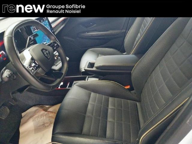 Renault Mégane E-Tech image 1