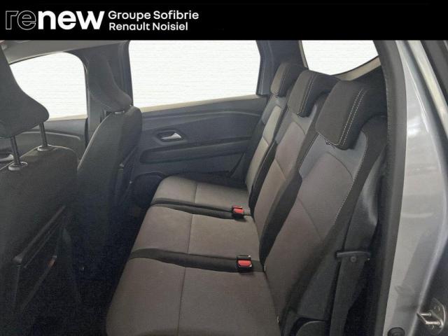 Dacia Jogger image 1