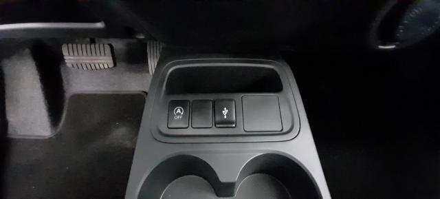 Mitsubishi Space Star image 5