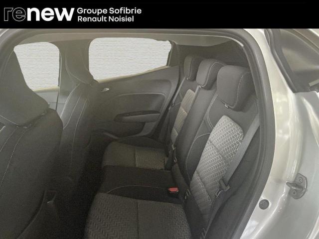 Renault Clio image 2