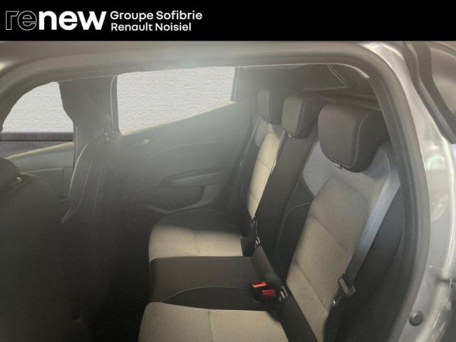 Renault Clio image 8