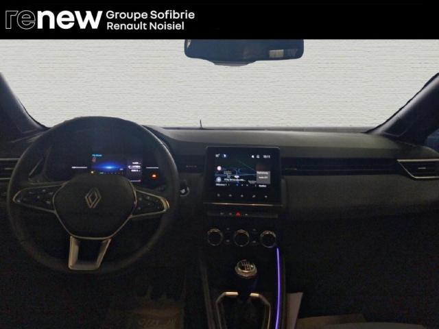 Renault Clio image 9