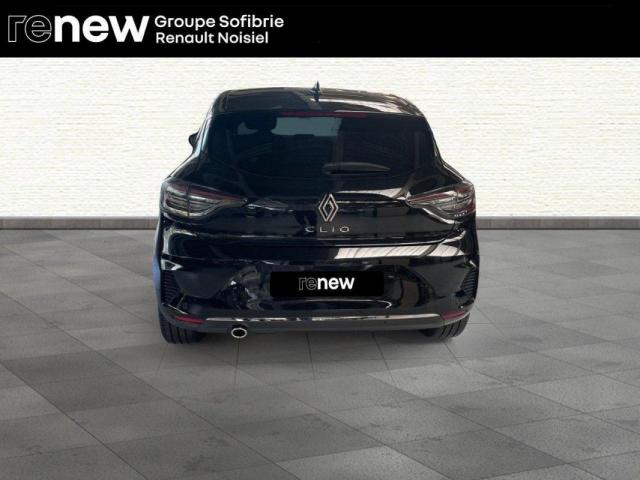 Renault Clio image 9