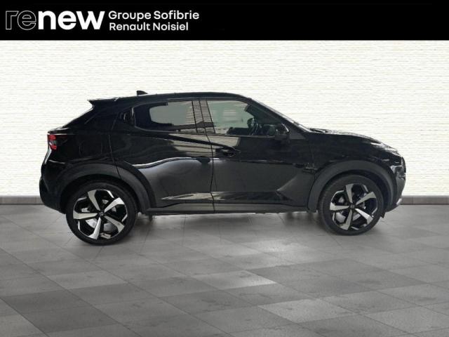 Nissan Juke image 4
