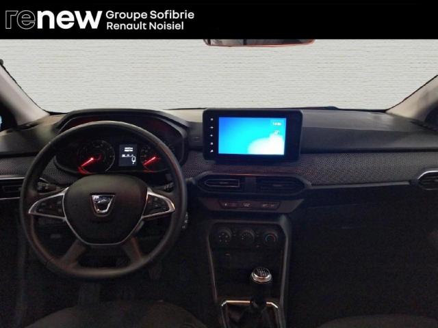 Dacia Jogger image 1