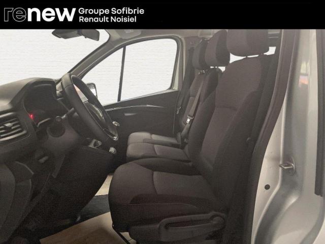 Renault Trafic image 7