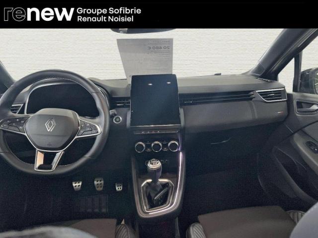 Renault Clio image 8