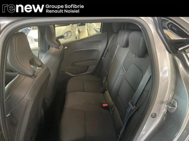 Renault Clio image 2