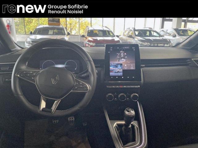 Renault Clio image 9