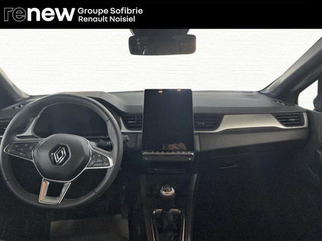 Renault Captur image 2