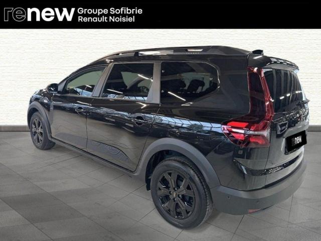 Dacia Jogger image 1