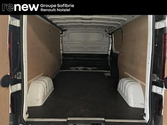 Renault Trafic image 3