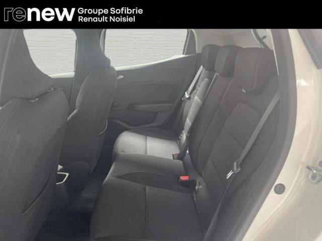 Renault Clio image 8