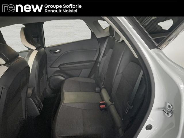 Renault Captur image 2