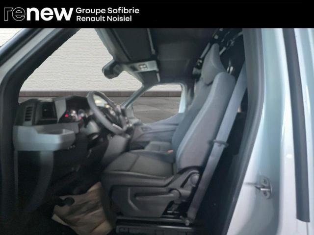 Nissan Interstar image 5