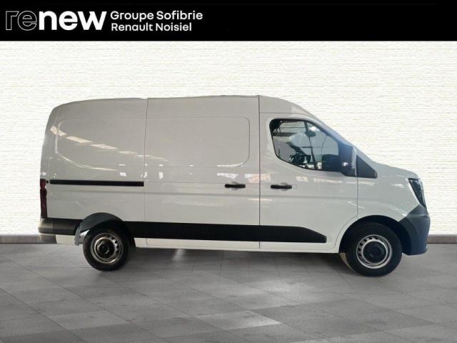 Nissan Interstar image 1