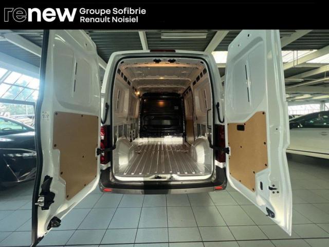 Nissan Interstar image 7