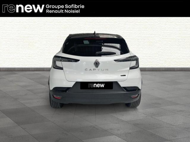 Renault Captur image 2
