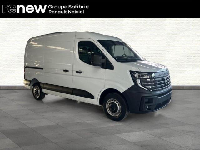 Nissan Interstar image 3