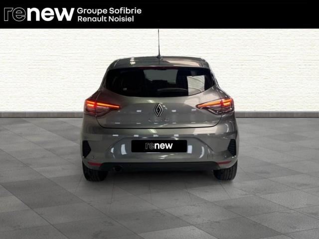 Renault Clio image 8