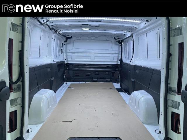 Nissan Primastar image 3