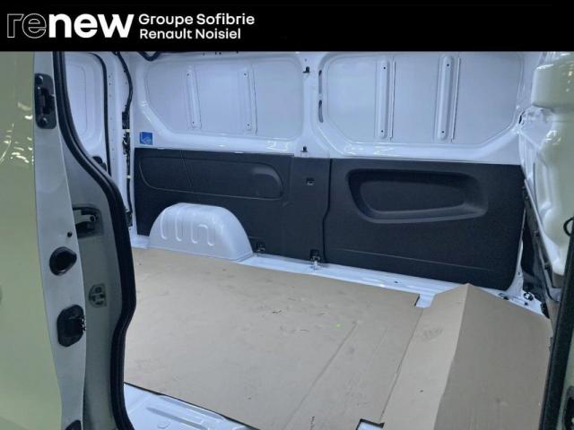 Nissan Primastar image 3