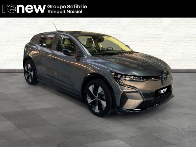 Renault Mégane E-Tech image 2