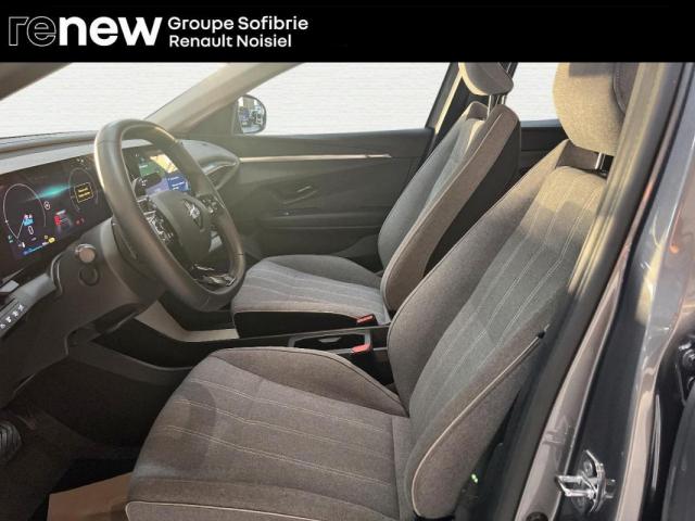 Renault Mégane E-Tech image 9