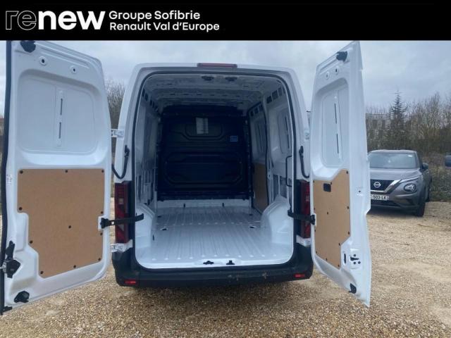 Nissan Interstar image 1