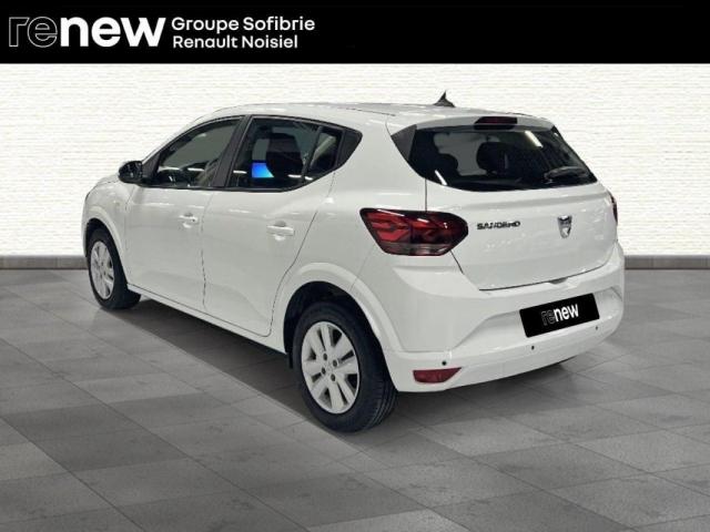 Dacia Sandero image 2