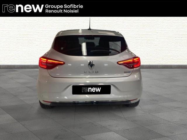 Renault Clio image 9