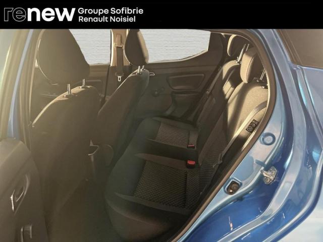 Nissan Micra image 6