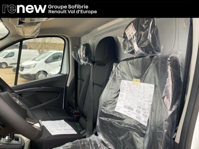 Nissan Primastar image 8