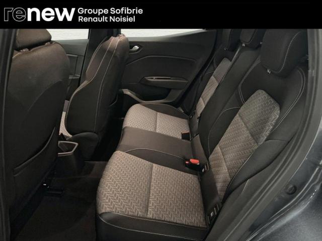 Renault Clio image 6