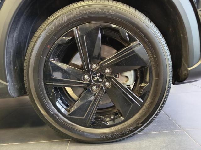 Mitsubishi Eclipse Cross image 4