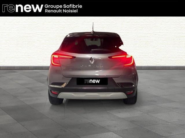 Renault Captur image 2