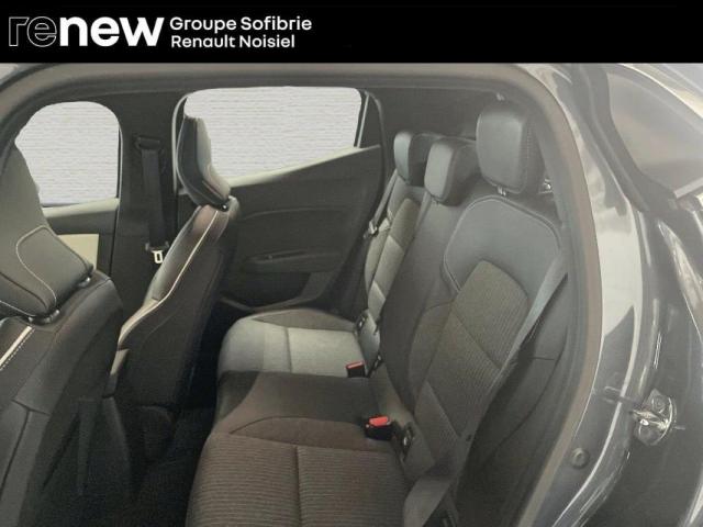 Renault Clio image 9