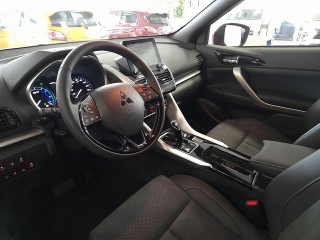 Mitsubishi Eclipse Cross image 9