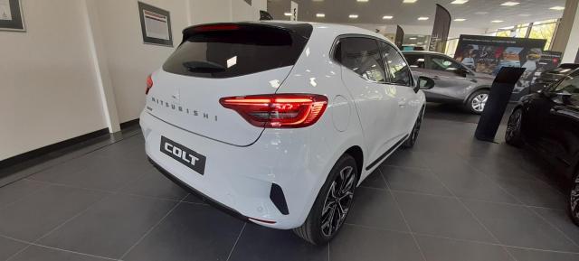 Mitsubishi Colt image 3