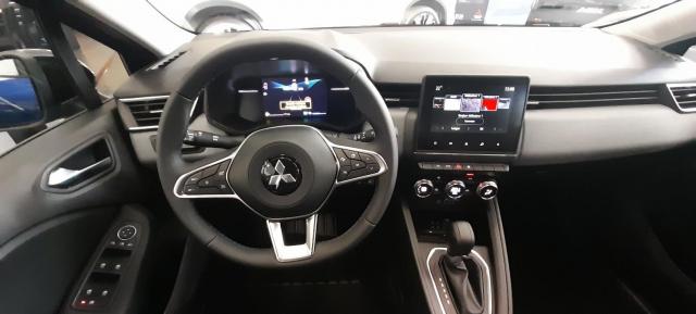 Mitsubishi Colt image 9