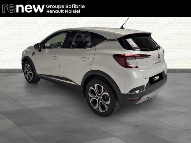 Renault Captur image 2