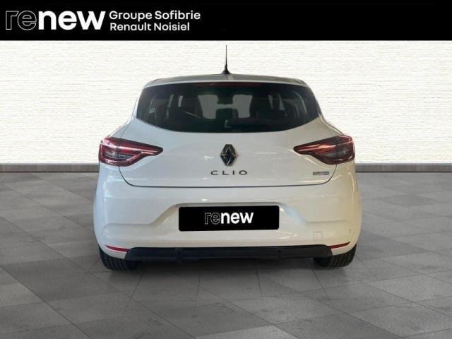 Renault Clio image 9