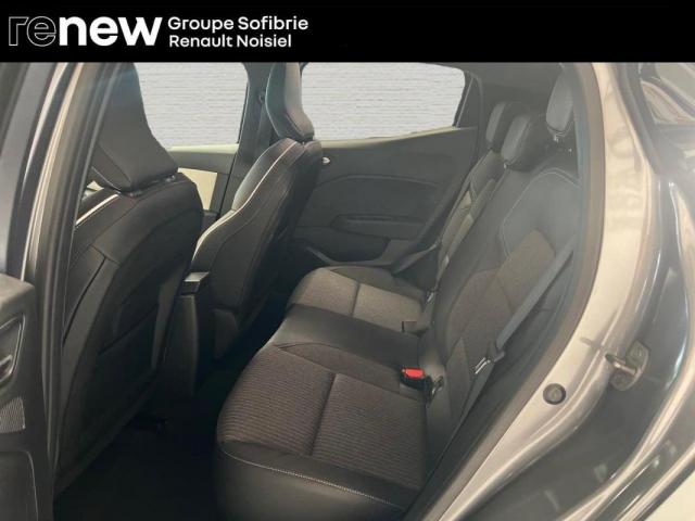 Renault Clio image 8