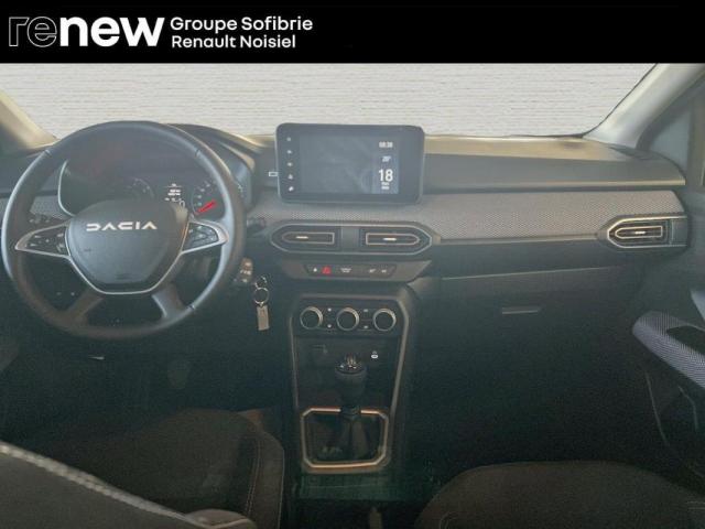 Dacia Sandero image 2